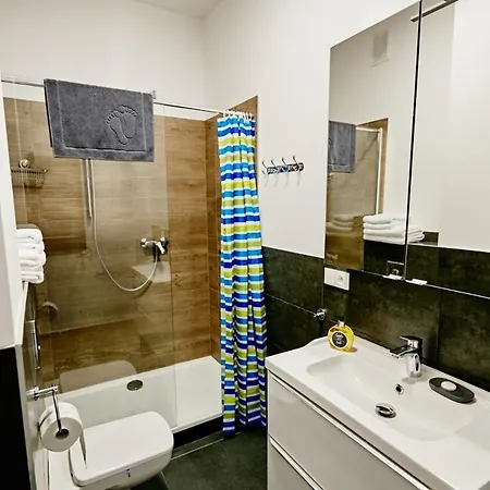 Zolty De Lux Dla 2 Osob Katowice 초르조프